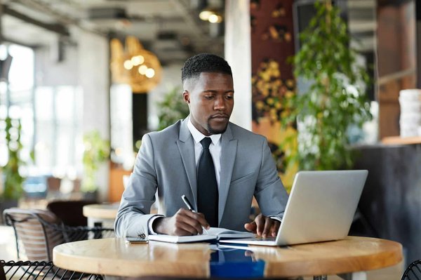 Simplifiez votre vie d'auto entrepreneur avec ces outils essentiels